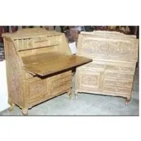 Writing table